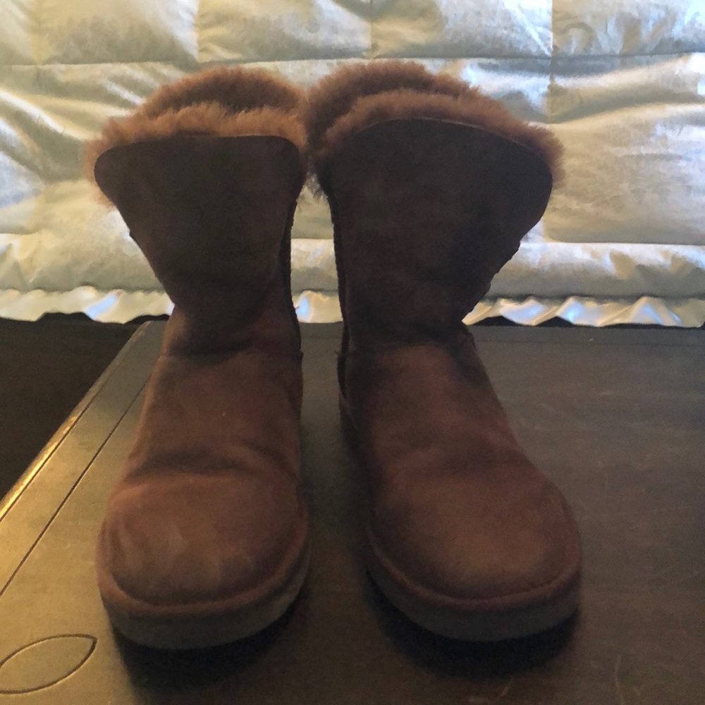 Ugg boots, brown